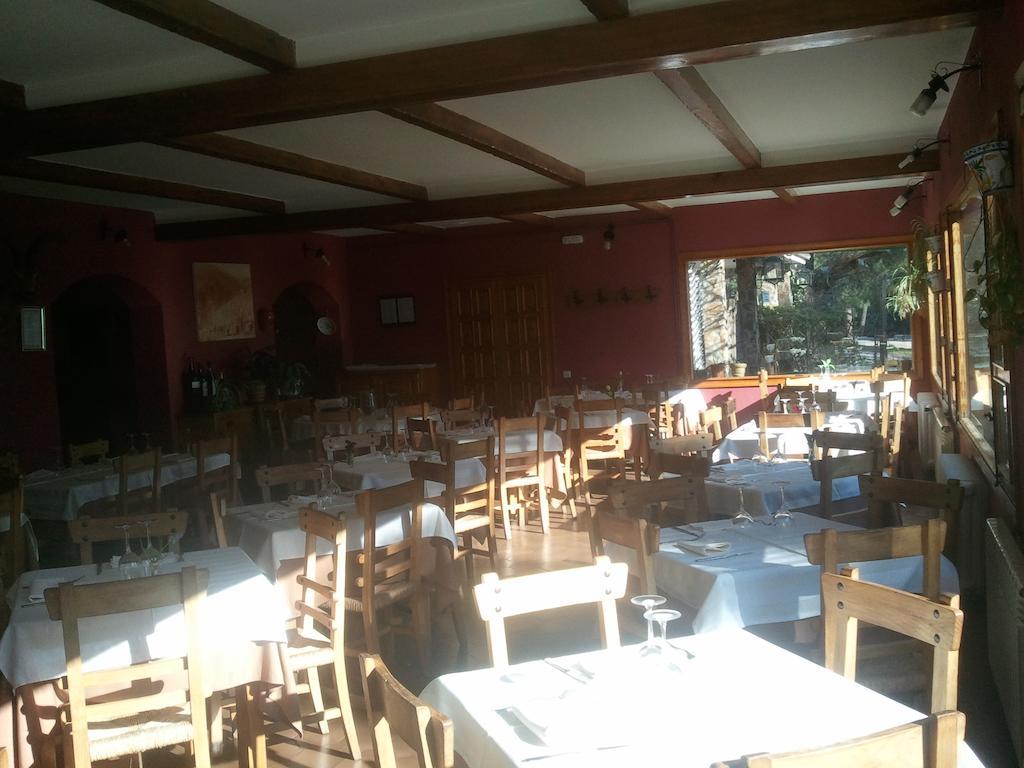 Hostal-Restaurante Fogon De Gredos Guisando Exteriér fotografie